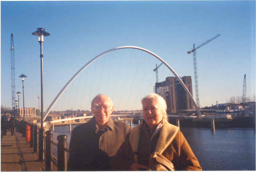 David_parents.jpg (37109 bytes)