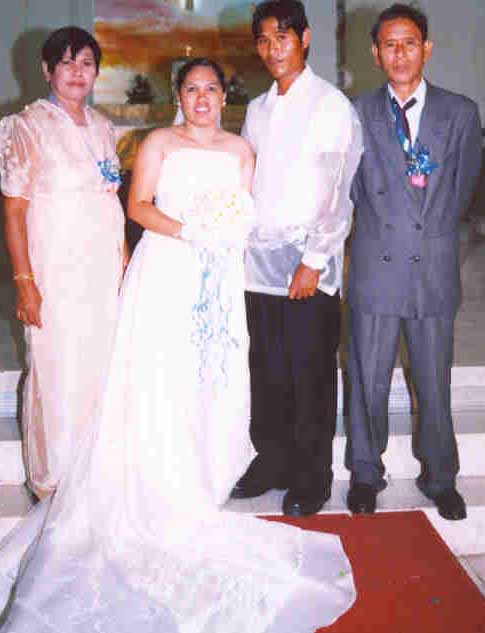 mj_wed3.jpg (23914 bytes)